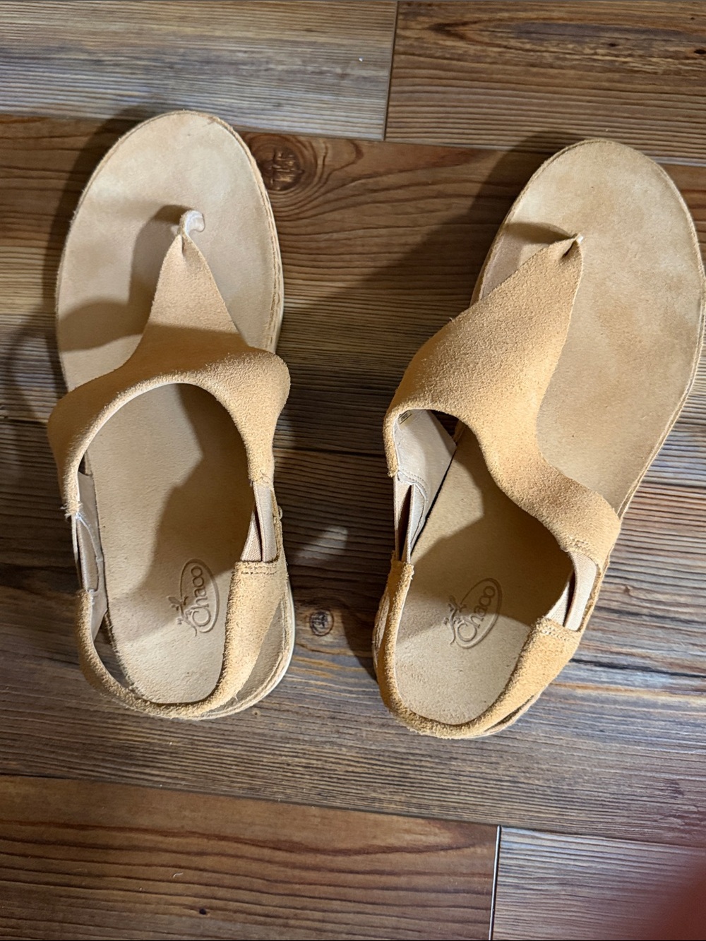 Chaco Women’s Suede Thong Sandals in Light Tan